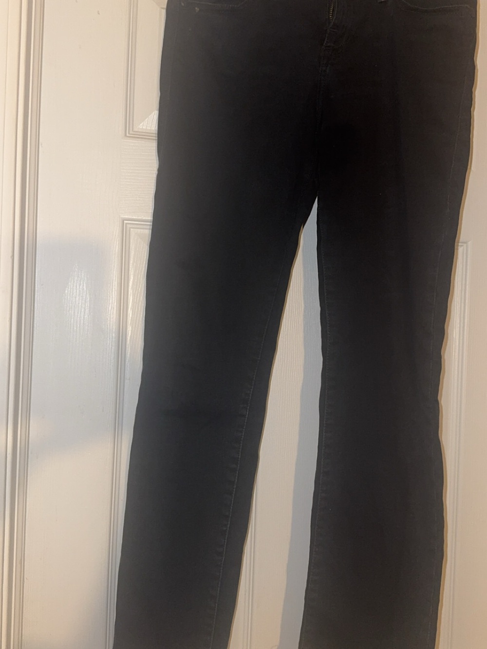 Women's Rock & Republic Black Stretch Straight-Leg Jeans